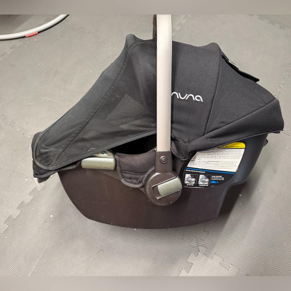 Nuna Pipa Black Kids Car Seat